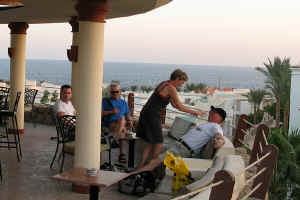hotel-02.jpg (389208 byte)