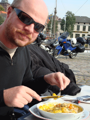 dsc01606.gif (351675 byte)