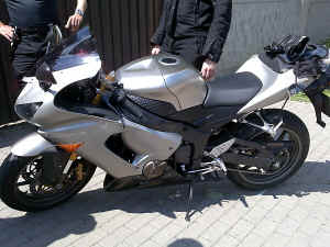 skade-03.jpg (705266 byte)