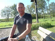 0930-08.jpg (864238 byte)