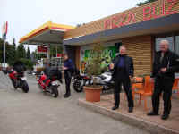 21 Kaffestop 02.jpg (1055978 byte)